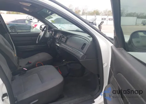 2010 Ford Crown Victoria Police/Police Interceptor from USA, damaged, VIN 2FABP7BV0AX121531